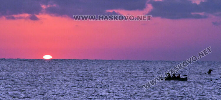 Млади и възрастни посрещнаха Джулай морнинг