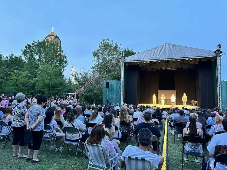 Обявиха победителите в „Сцена на края на града“