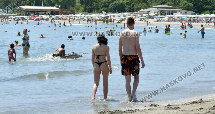 Млади и възрастни посрещнаха Джулай морнинг