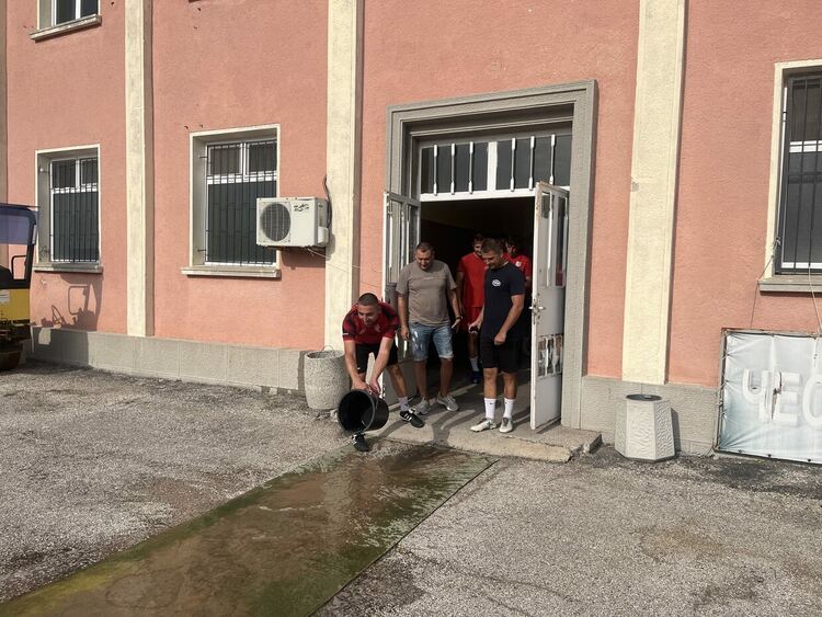 „Саяна Хасково“  започна подготовка, Влади Узунов отново на Ямача