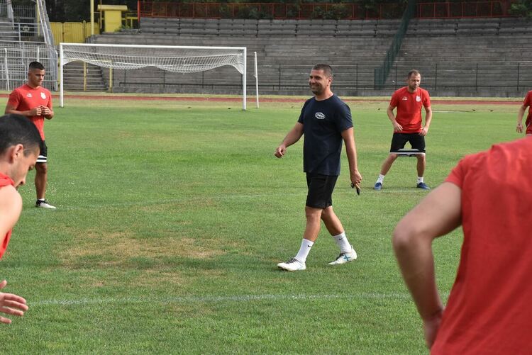 „Саяна Хасково“  започна подготовка, Влади Узунов отново на Ямача