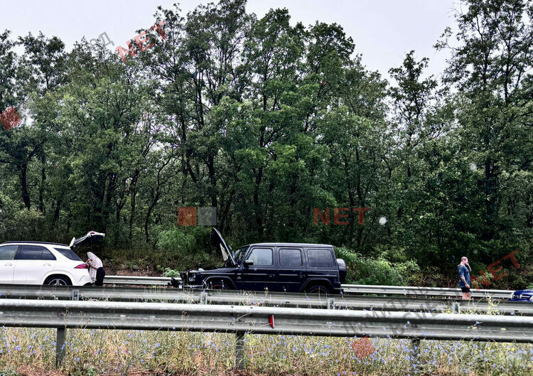 Румънец разби скъп мерцедес в камион между Димитровград и Хасково