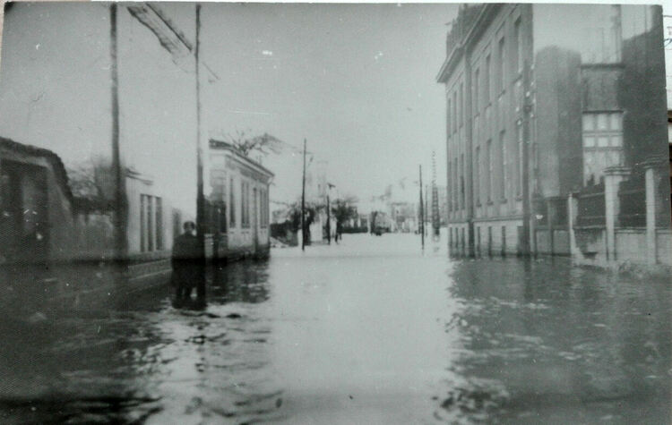 Голямото наводнение през 1932 г. Снимка Архив РИМ Хасково