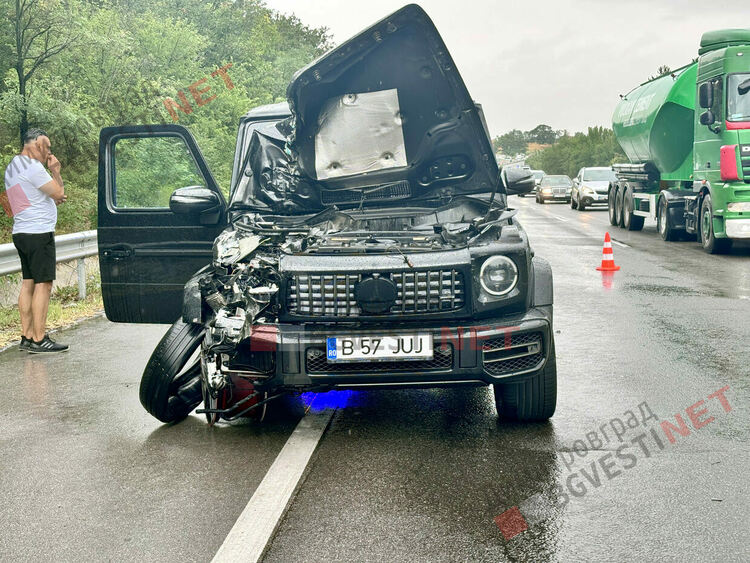Румънец разби скъп мерцедес в камион между Димитровград и Хасково