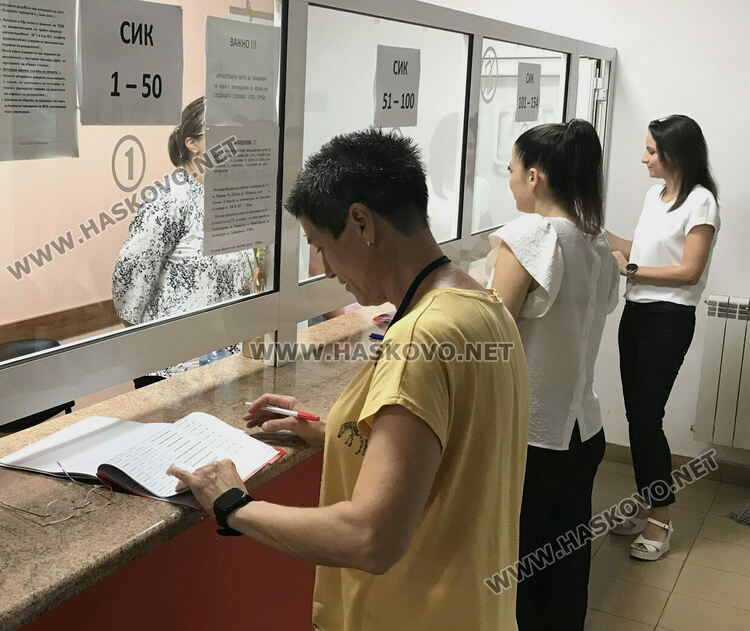 1219 членове на секции ще получат 247 585 лева за участие в изборите