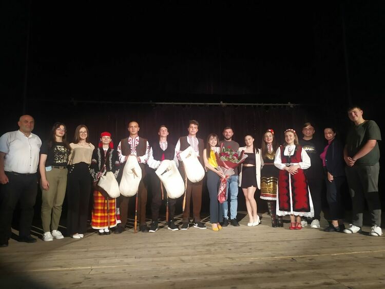 Ученици от Мадан събраха  1783  в помощ на Кадир Сюлейманов. 