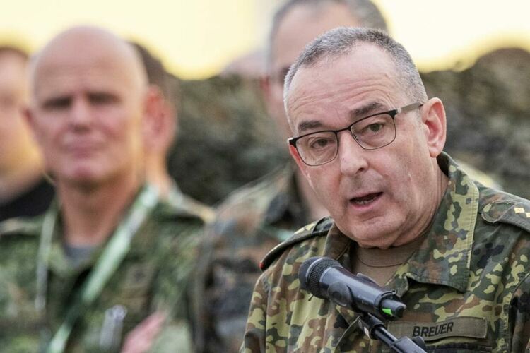 Германски генерал призова жените да бъдат включени в наборна военна служба