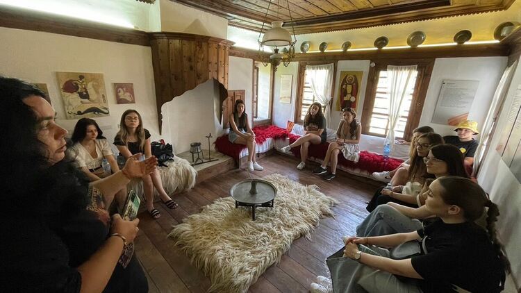 В РИМ "Стою Шишков" приключи лятната практика на студенти от специалност "Рекламен дизайн" при НХА 