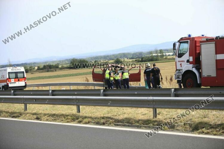 Две жени загинаха, а мъж е с опасност за живота при катастрофа на магистрала „Марица“