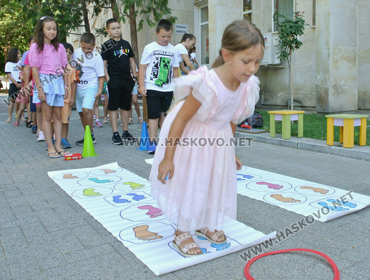 С игри и забавления започна „Лято в библиотеката“ в Хасково