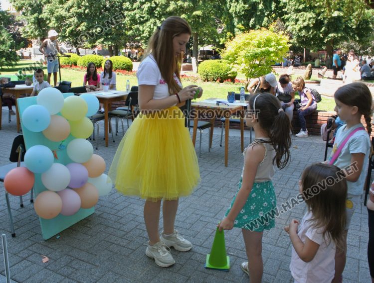 С игри и забавления започна „Лято в библиотеката“ в Хасково