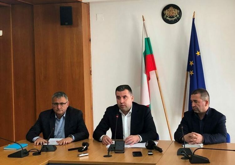 Смяна на поста! Днес областният управител Захари Сираков ще предаде управлението на Румен Пехливанов