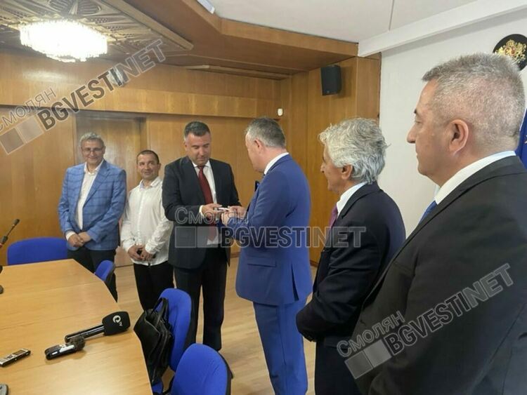 Приел-предал в областната управа. Румен Пехливанов встъпи в длъжност