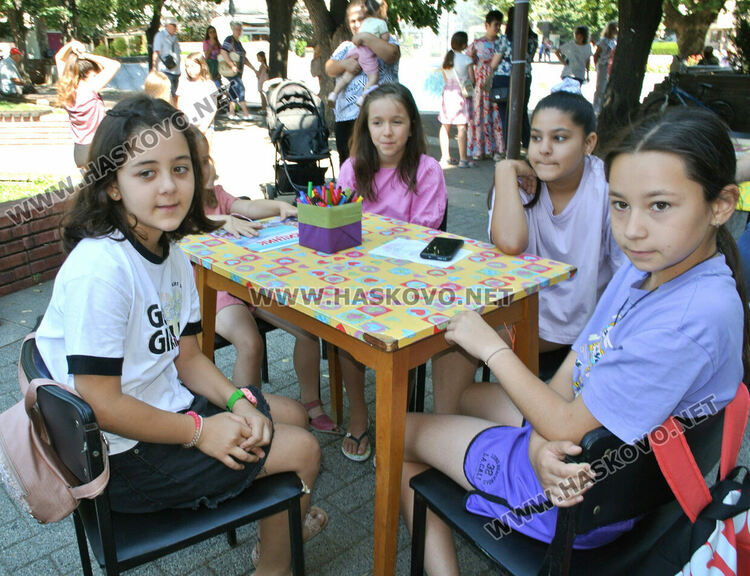 С игри и забавления започна „Лято в библиотеката“ в Хасково