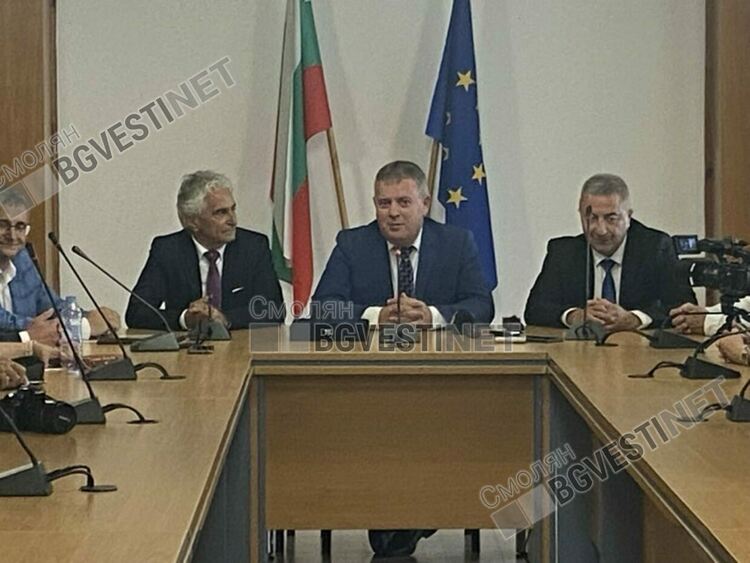 Приел-предал в областната управа. Румен Пехливанов встъпи в длъжност