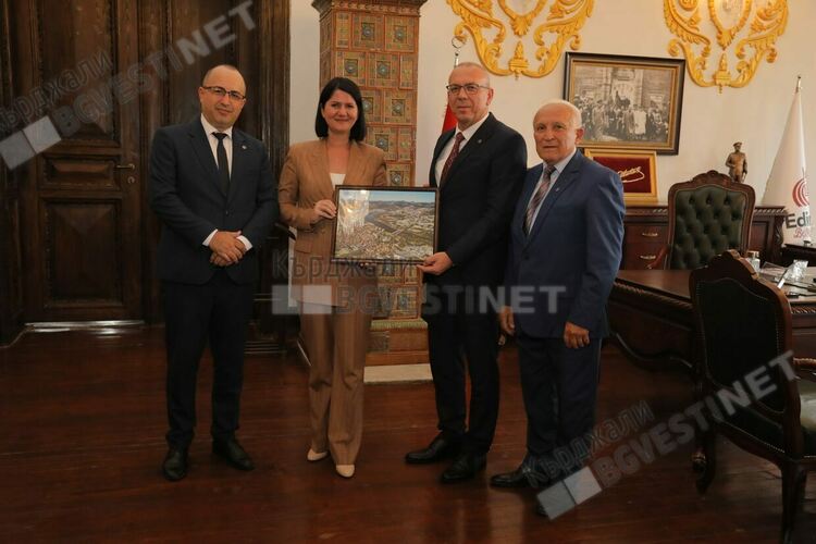 Делегация от Кърджали поздрави новия кмет на побратимения турски град Одрин