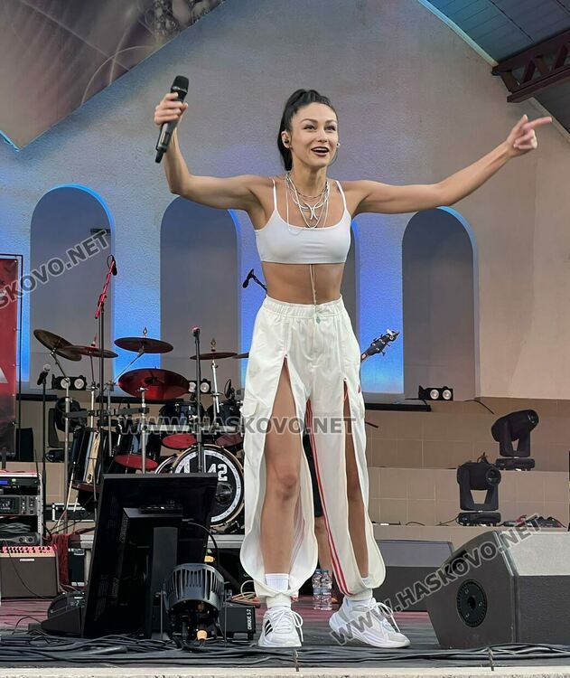 Керана и Космонавтите- гвоздеят на Хасково Рок Фест