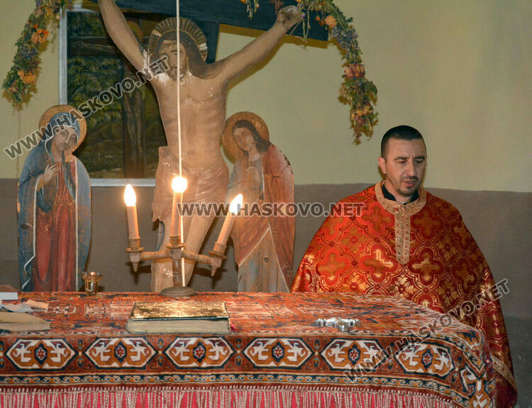 Църквата „Света Неделя”  отбеляза 100 години с ремонт и курбан