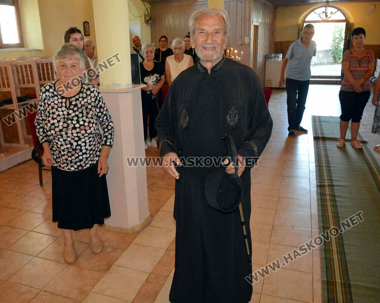 Църквата „Света Неделя”  отбеляза 100 години с ремонт и курбан