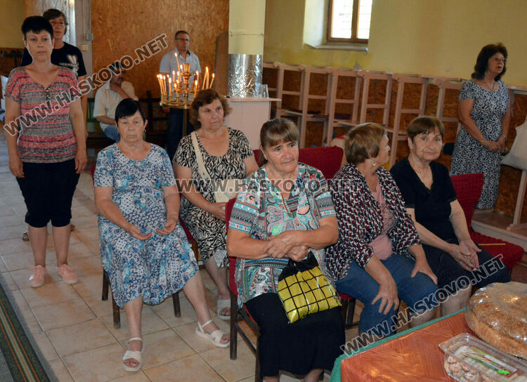 Църквата „Света Неделя”  отбеляза 100 години с ремонт и курбан