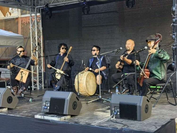 Десетки перничани се включиха в активностите, част от празника на китайската култура