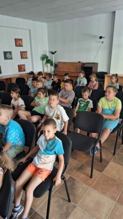 Председателят на Държавна агенция „Безопасност на движение по пътищата“ Росен Рапчев присъства на урок по безопасност с деца от Радомир