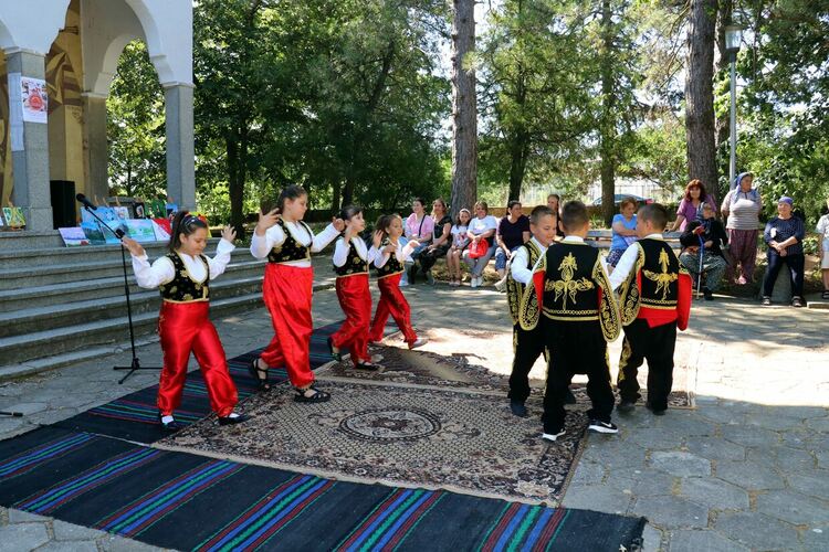 Пътуващият фестивал на храната и изкуствата продължава да търси старите рецепти на кърджалийските села