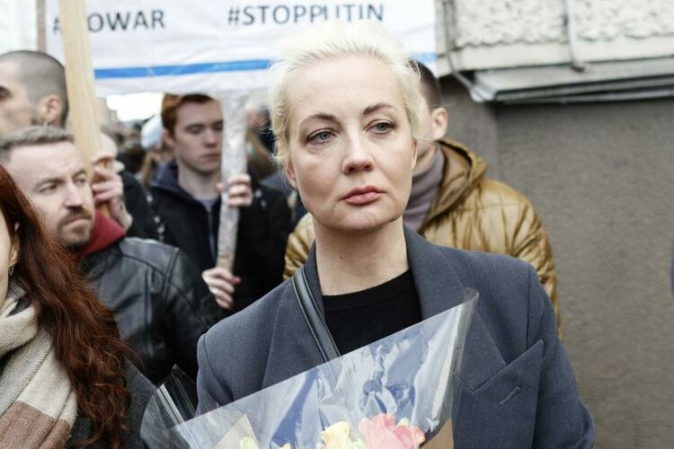 Франция: Заповедта за арест на Юлия Навална е цинично и възмутително решение