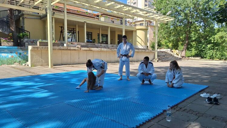  Лятна академия за спорт и превенция „Ваканция на село“