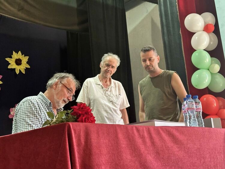 Доц. д-р Ангел Янков представи книгата си за Малево пред препълнена зала