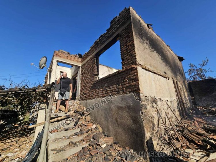 Евакуираха хора и в Свиленградско, стихията изпепели Равна гора