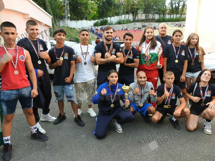   Инж.Кяшиф Кяшиф подари на кърджалийци голям концерт на звездата Силвия Кацарова