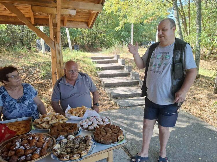 Кулинарна надпревара на хладно си спретна Клуба  на инвалидите