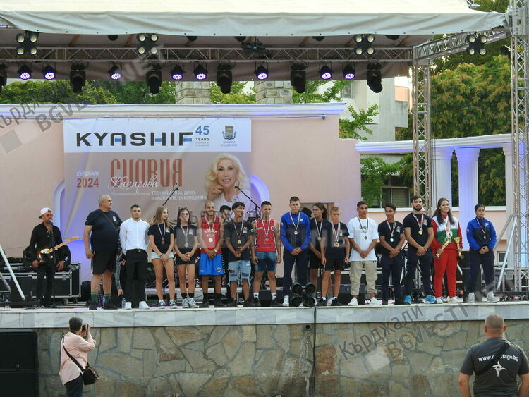   Инж.Кяшиф Кяшиф подари на кърджалийци голям концерт на звездата Силвия Кацарова