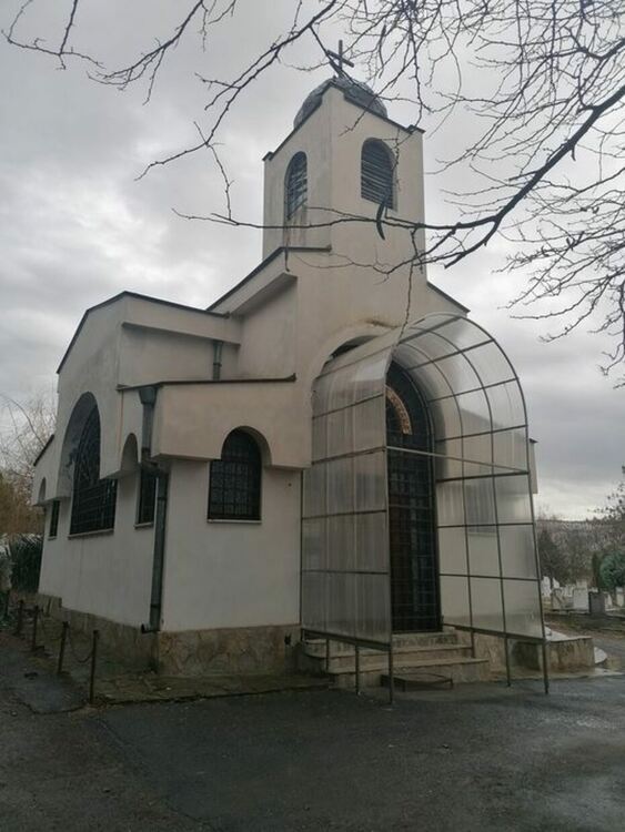 Храмът в Гробищния парк на Кърджали се нуждае от спешен ремонт,кърджалийци готови да помогнат с дарения