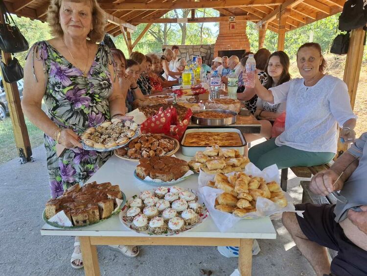 Кулинарна надпревара на хладно си спретна Клуба  на инвалидите