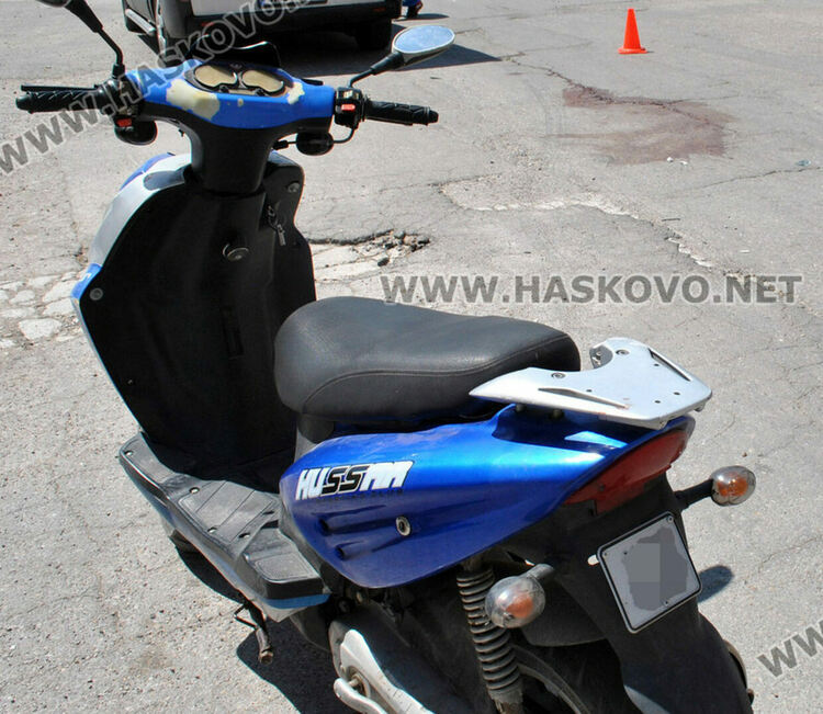 Задържаха пиян моторист без книжка