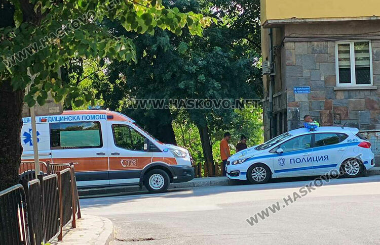 Мъж колабира в жегата в Хасково