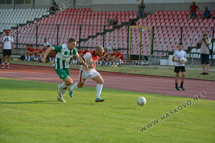 „Саяна Хасково“ с категоричен успех над столичани