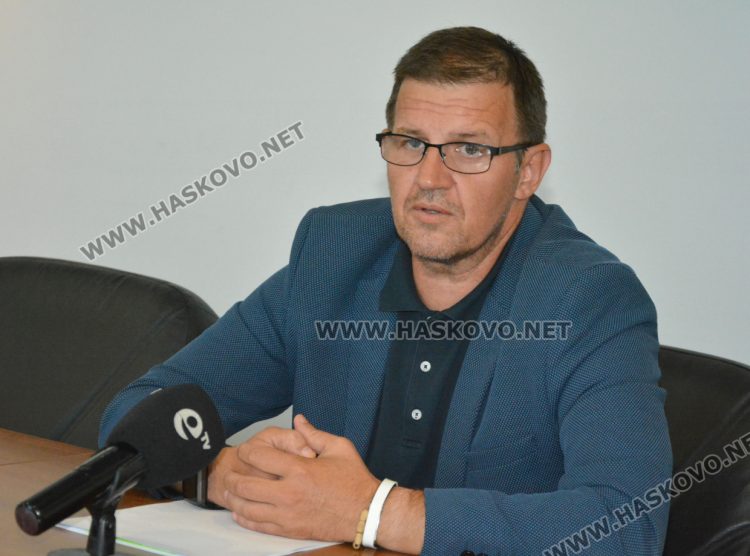 Кметът Станислав Дечев