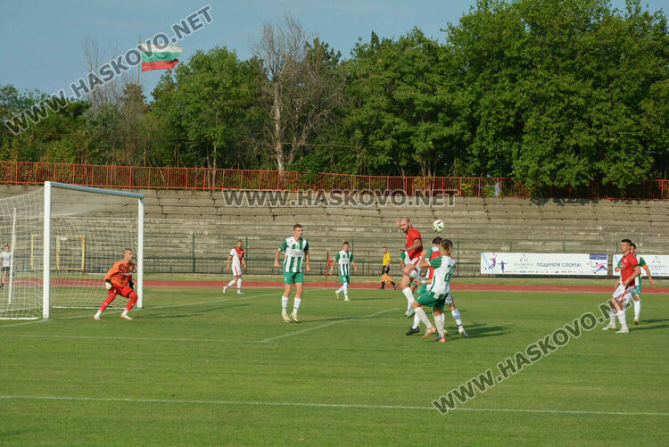 „Саяна Хасково“ с категоричен успех над столичани