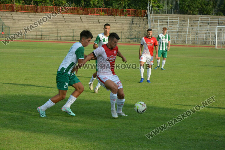 „Саяна Хасково“ с категоричен успех над столичани