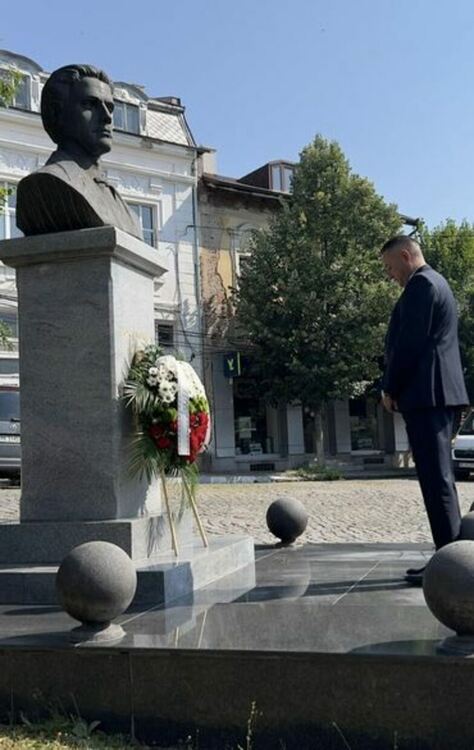 В Община Радомир тържествено бе отбелязана 187-та годишнина от рождението на Васил Левски