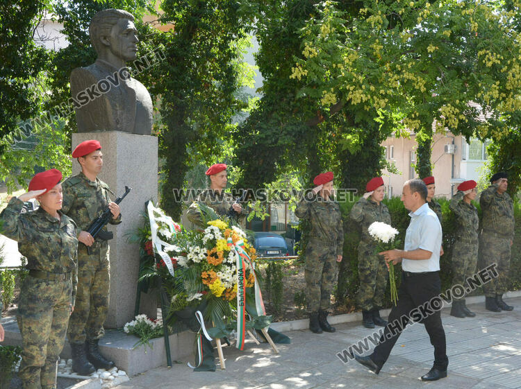 Хасково чества 187 г. от рождението на Васил Левски