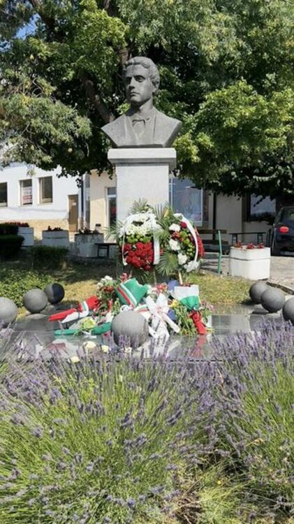 В Община Радомир тържествено бе отбелязана 187-та годишнина от рождението на Васил Левски