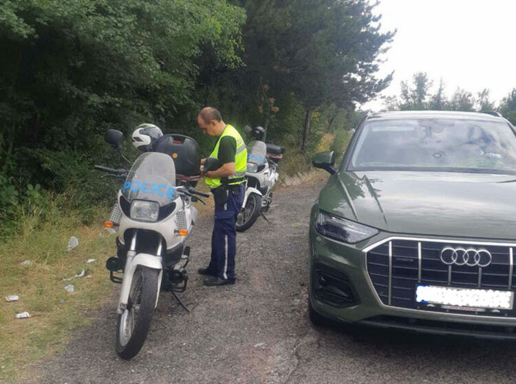 Засилени проверки на Пътна полиция на главния път за Маказа