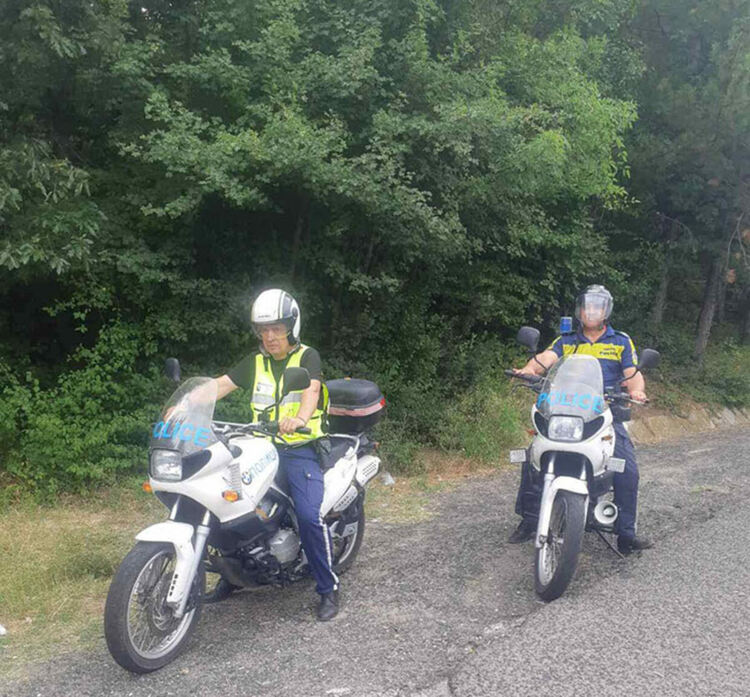 Засилени проверки на Пътна полиция на главния път за Маказа