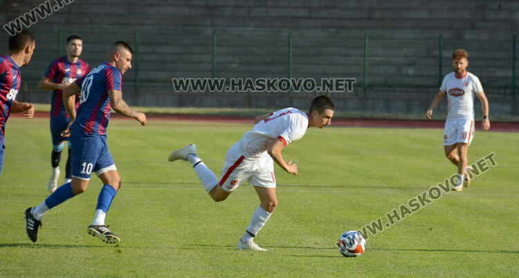 „Саяна Хасково“ победи и „Асеновец“ в контрола