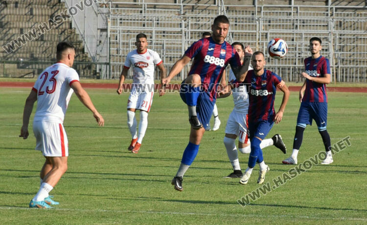 „Саяна Хасково“ победи и „Асеновец“ в контрола