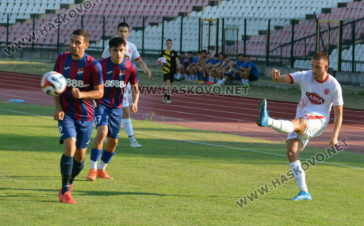 „Саяна Хасково“ победи и „Асеновец“ в контрола